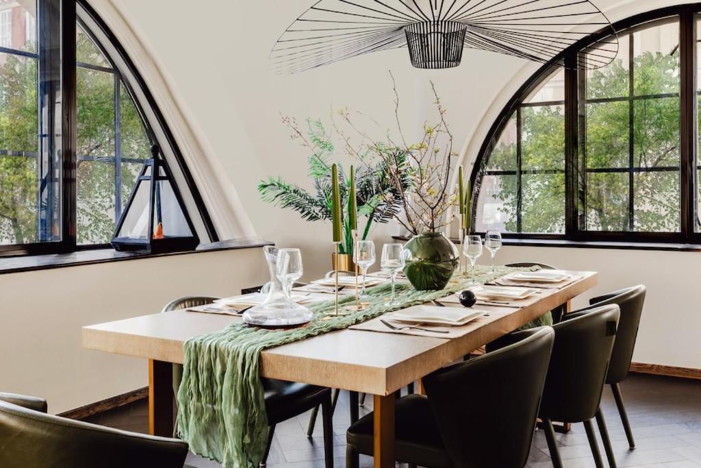 Shh! Oxford St Dream-Come-True Fam Design Hot Spot Лондон Экстерьер фото
