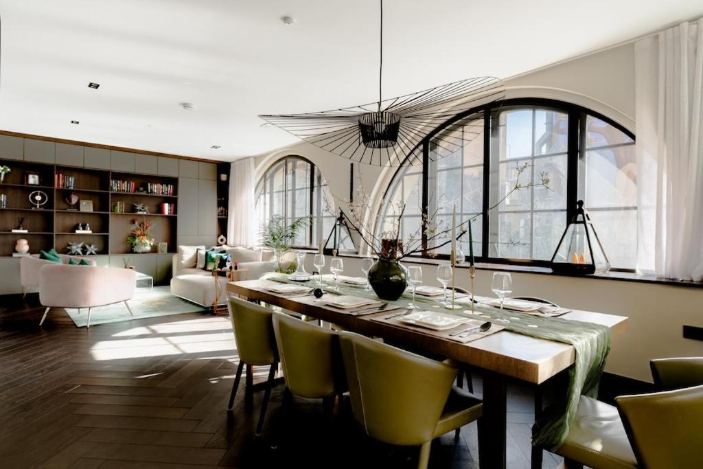 Shh! Oxford St Dream-Come-True Fam Design Hot Spot Лондон Экстерьер фото